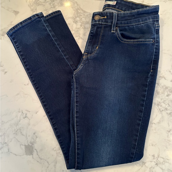 Levi Stauss & Co. 711 Skinny Jeans - Picture 4 of 8